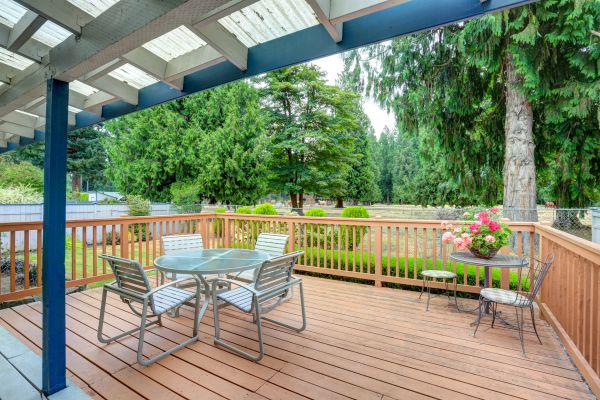 Cost of Deck Carpentry Service in Clarksville